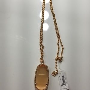 Kendra Scott Rae Necklace in Peach Cat's Eye